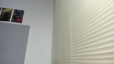 _molly_rosse_ online show from 12.15.25