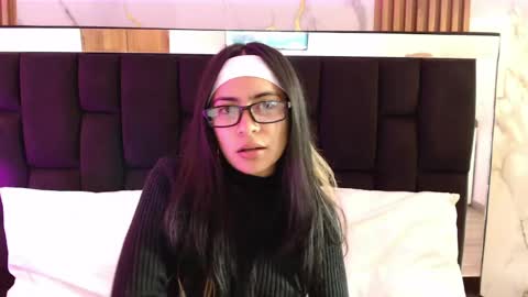 Molly online show from 05.02.26
