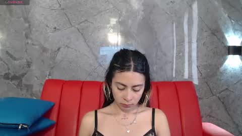 Molly online show from 08.03.26