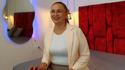 _monaliza_ online show from 04.24.26