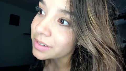 Snapshot of _monserat_ chatting on 12.04.24 liaaa 4u online show from 12.04.24