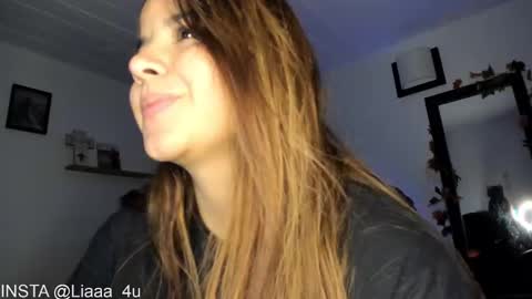 Snapshot of _monserat_ chatting on 12.20.24 liaaa 4u online show from 12.20.24