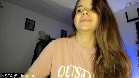 Snapshot of _monserat_ chatting on 01.14.25 liaaa 4u online show from 01.14.25