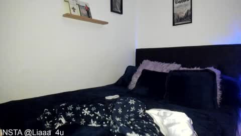 Snapshot of _monserat_ chatting on 02.10.25 liaaa 4u online show from 02.10.25