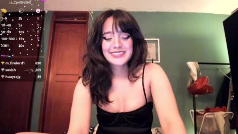 Snapshot of _moon_cake_ chatting on 02.28.25 Next stream 950 pm Colombia time xd online show from 02.28.25