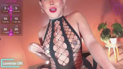 Snapshot of _morganmoore_ chatting on 10.23.25 MORGAN KEEP ON FOLLOWING online show from 10.23.25