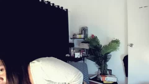 Angel online show from 04.23.26