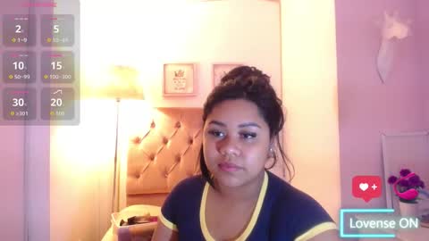 nahomi  online show from 11.24.25