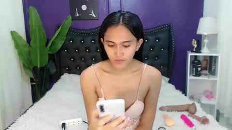 jenny claire online show from 05.05.26