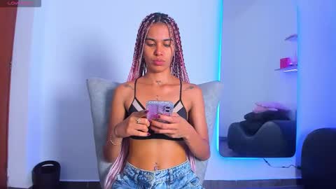 Nana  online show from 11.26.25