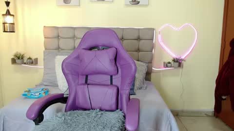_naomi_s online show from 08.07.26