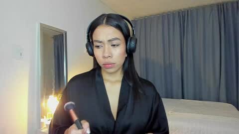 Snapshot of _nathaliesex chatting on 12.11.24 independent model natha online show from 12.11.24