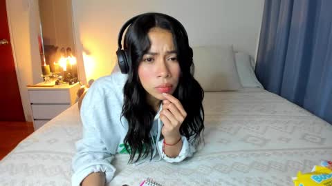 Snapshot of _nathaliesex chatting on 02.25.25 independent model natha online show from 02.25.25