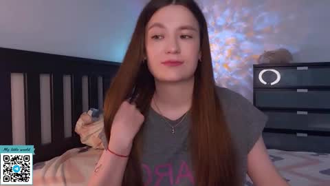 Mia with a big heart  online show from 09.10.25