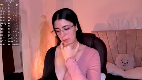 Niah  You can call me Ni or cutie haha online show from 03.04.25