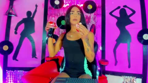 Snapshot of _nickyminach chatting on 12.14.24 Nicky Please help me with your thumbs up its importan online show from 12.14.24