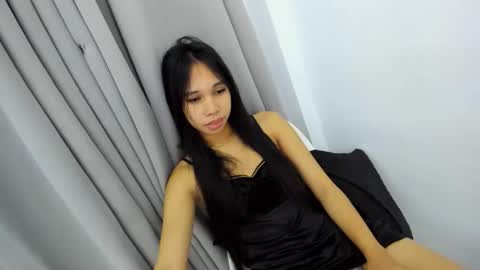 Nicole online show from 09.17.25