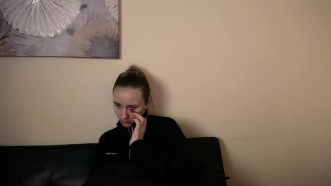 Snapshot of _nicole_new chatting on 12.14.25 Nica online show from 12.14.25