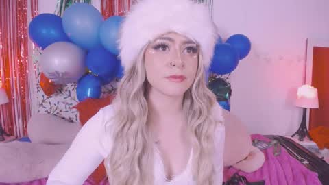 Snapshot of _niiky chatting on 12.26.24 niiky online show from 12.26.24