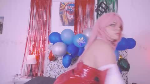 Snapshot of _niiky chatting on 12.28.24 niiky online show from 12.28.24