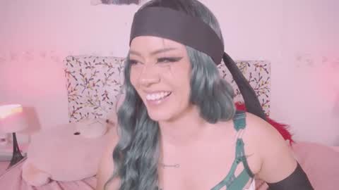 Snapshot of _niiky chatting on 01.09.25 niiky online show from 01.09.25