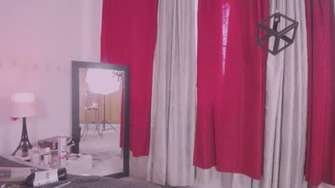 Snapshot of _niiky chatting on 02.07.25 niiky online show from 02.07.25