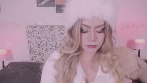 Snapshot of _niiky chatting on 02.18.25 niiky online show from 02.18.25