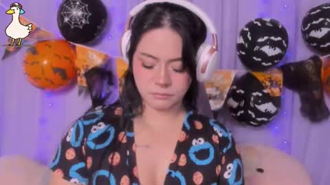 Snapshot of _niiky chatting on 10.17.25 niiky online show from 10.17.25