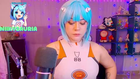 Snapshot of _niiky chatting on 11.11.25 niiky online show from 11.11.25