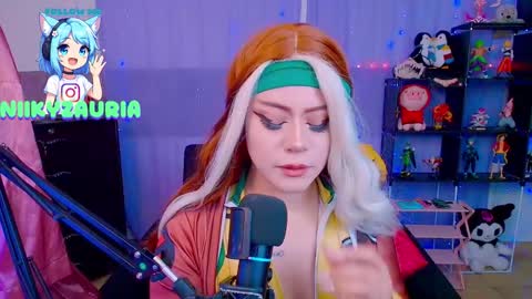 Snapshot of _niiky chatting on 11.19.25 niiky online show from 11.19.25