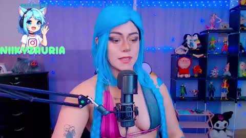 Snapshot of _niiky chatting on 11.20.25 niiky online show from 11.20.25