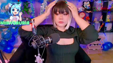 Snapshot of _niiky chatting on 12.14.25 niiky online show from 12.14.25