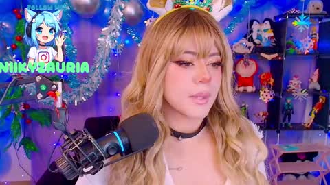 Snapshot of _niiky chatting on 12.15.25 niiky online show from 12.15.25