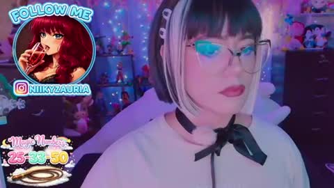 niiky online show from 06.14.26