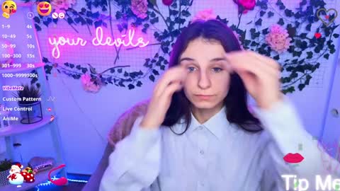 Snapshot of _nika_kik chatting on 01.14.25 Nika online show from 01.14.25