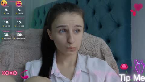 Snapshot of _nika_kik chatting on 01.20.25 Nika online show from 01.20.25