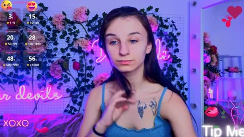 Snapshot of _nika_kik chatting on 01.21.25 Nika online show from 01.21.25