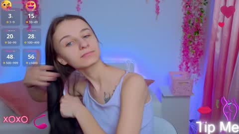 Snapshot of _nika_kik chatting on 01.24.25 Nika online show from 01.24.25