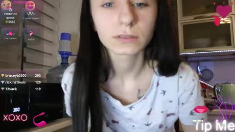 Snapshot of _nika_kik chatting on 01.29.25 Nika online show from 01.29.25