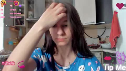 Snapshot of _nika_kik chatting on 03.06.25 Nika online show from 03.06.25