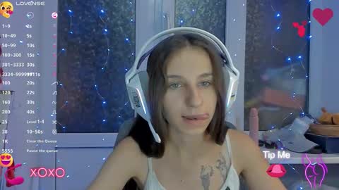 Snapshot of _nika_kik chatting on 09.10.25 Nika online show from 09.10.25