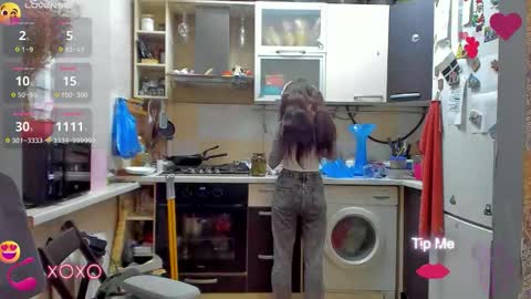 Snapshot of _nika_kik chatting on 10.14.25 Nika online show from 10.14.25