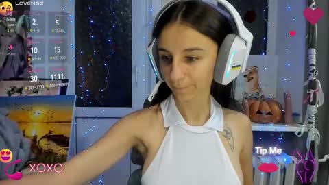 Snapshot of _nika_kik chatting on 11.01.25 Nika online show from 11.01.25