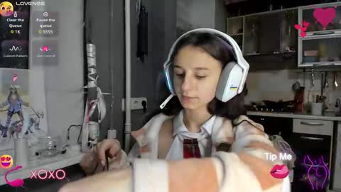 Snapshot of _nika_kik chatting on 11.11.25 Nika online show from 11.11.25