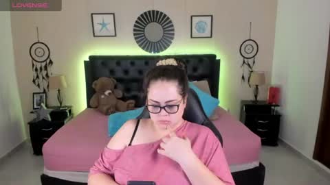 Olivia jones online show from 07.01.26