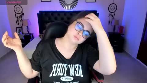 Olivia jones online show from 07.03.26