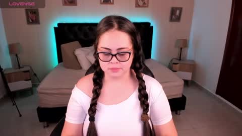 Olivia jones online show from 07.25.26