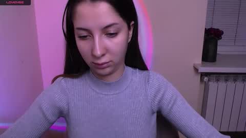 Snapshot of _oliviax_ chatting on 11.27.25 Olivia online show from 11.27.25