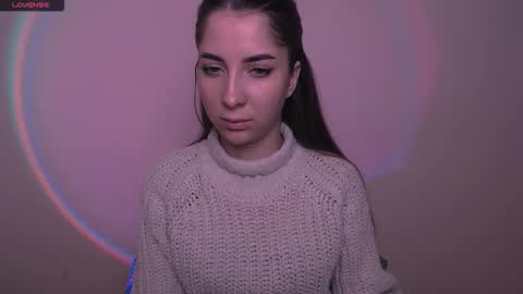 Snapshot of _oliviax_ chatting on 11.29.25 Olivia online show from 11.29.25