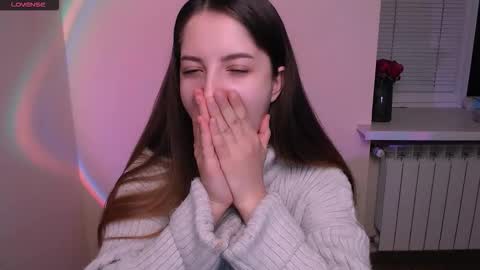 Snapshot of _oliviax_ chatting on 12.18.25 Olivia online show from 12.18.25